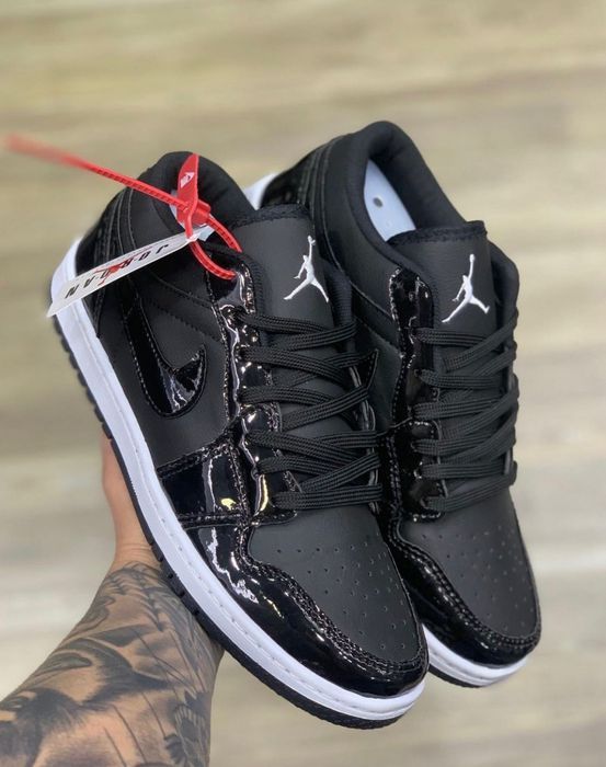 Air Jordan Preto/Branco