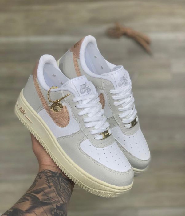 Air Force “Salmão/Branco”